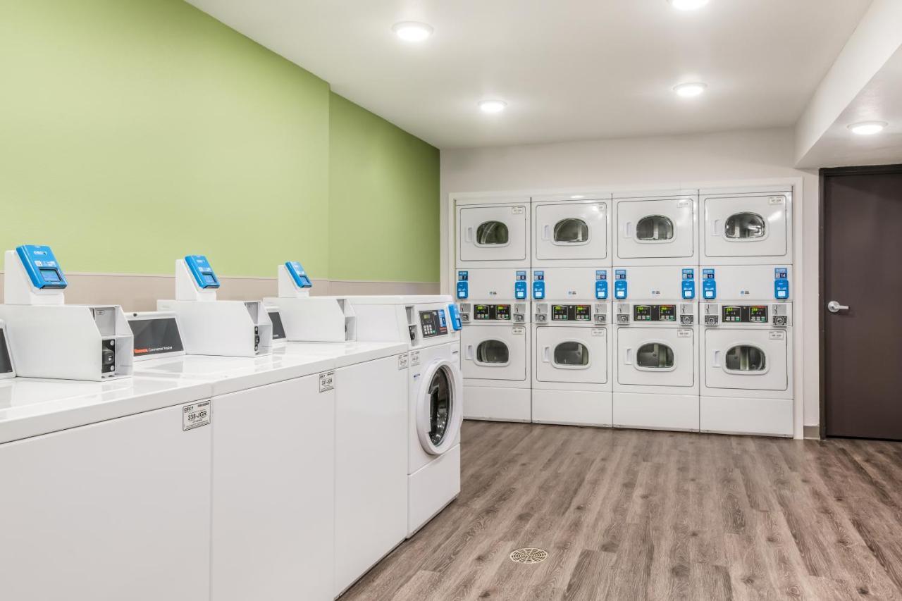 Woodspring Suites Charlotte - University Research Park Extérieur photo